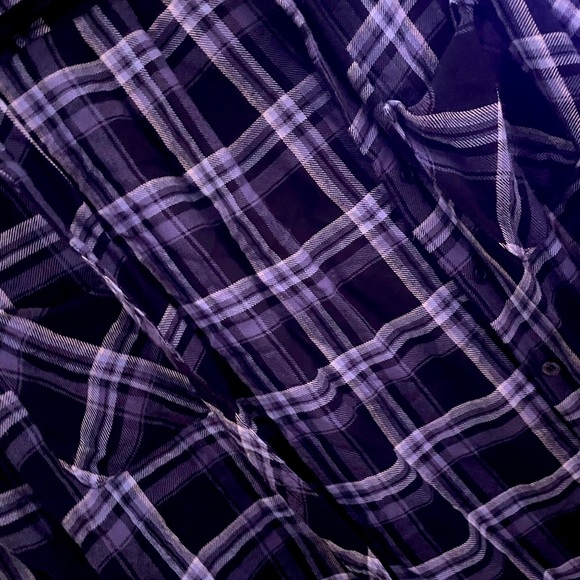 Bella Dahl women’s Plaid Button-Up Shirt - Picture 7 of 9